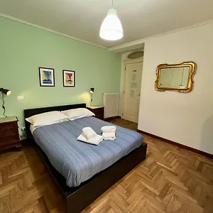 Palazzo Rota House Pensión Nápoles